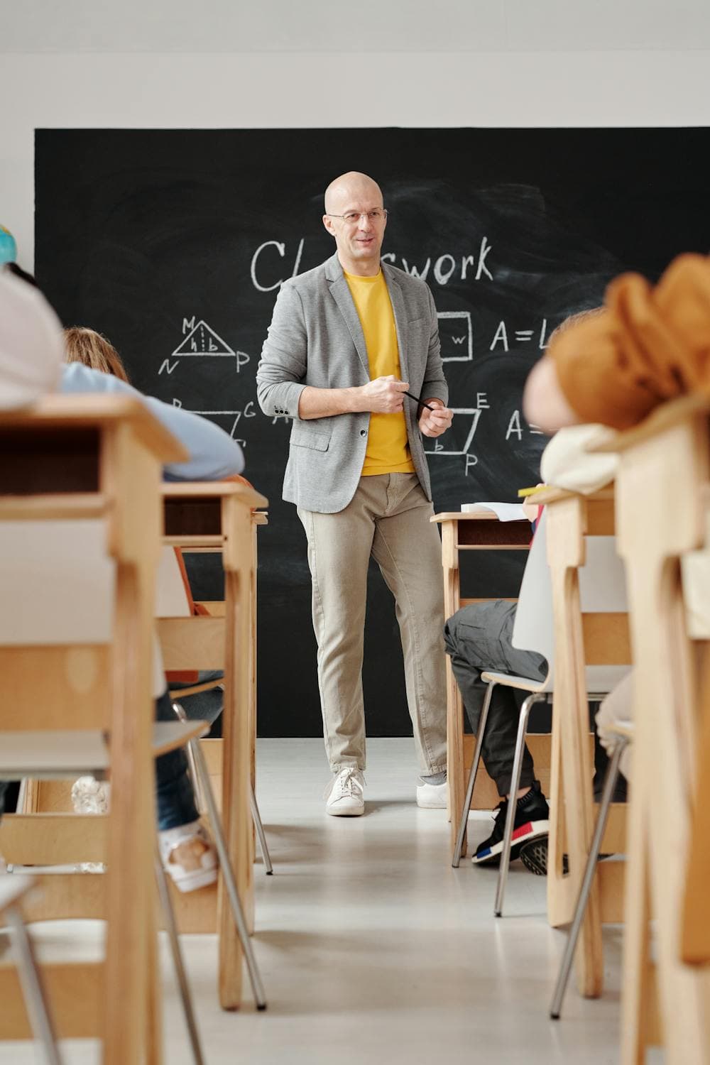 Foto van een leraar voor de klas